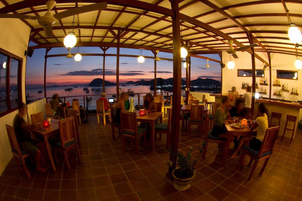 Blue Marlin Dive Komodo ลาบวนบาโจ ภายนอก รูปภาพ