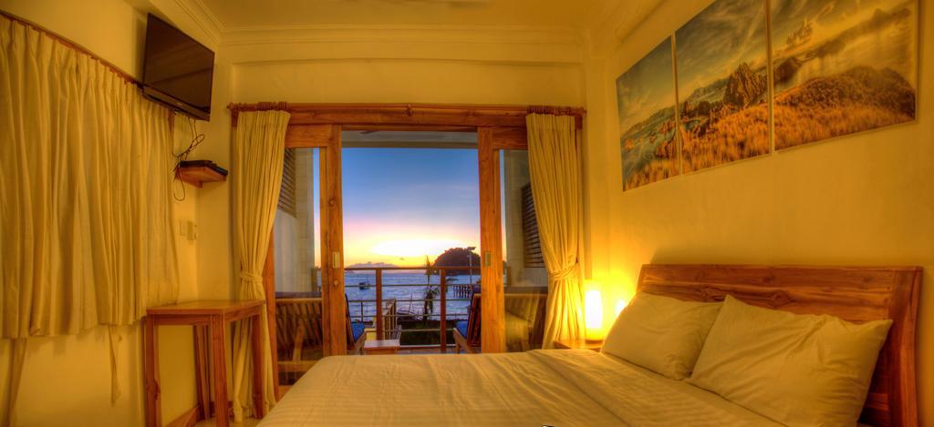 Blue Marlin Dive Komodo ลาบวนบาโจ ภายนอก รูปภาพ